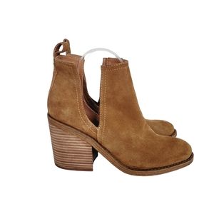 Steve Madden Tan Ankle Boots